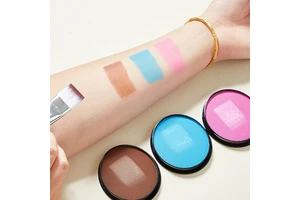 Wholesale Professional Art Facepaint Makeup 30g Water Based Body Painting Supplies in Black & White Colors