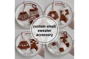 Songshan Toys OEM ODM Hot Sale Cloth And Sock Small Christmas Sweater Decoration Gift Customized Mini Knitted Accessory For Doll