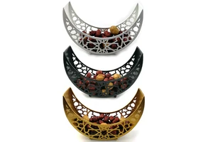 New Arrival Islamic Durable 30cm Indoor Iron Crescent Moon Tray for Snacks Fruits Food Eid Decoration Table Ramadan Supplies