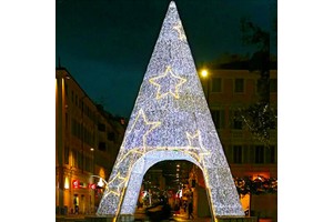 Enchanted Forest Holiday Led Christmas Tree Lights Decorations IP65 Waterproof 220V Easy Installation Outdoor Walkway