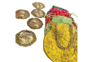Latest Design Haldi Kumkum Holder Promotional Paper Puja Favors Bag for Housewarming Wedding & Diwali Gift Return favors