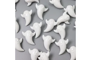 135PCS Wholesale Halloween Supplies Halloween Ghost Shape Acrylic Beads Gems for Halloween Decoration Accessories
