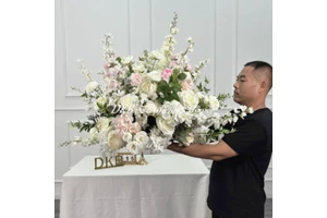 DKB Wholesale 60cm Elegant Wedding Table Flower and Decoration Fresh Style Pink White Silk Rose Big Flower Ball Center Pieces
