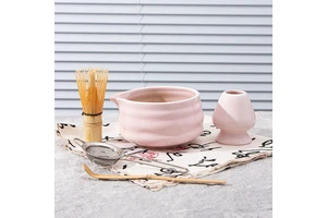 Customized Pink Box Ceramic Matcha Bowl Set Matcha Tool With Bamboo Whisk And Spoon Set