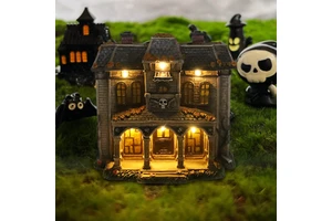 2024 Factory Supplies Wholesale Resin Pumpkin Ghost Skull Halloween Village With Light Resin Haunted House Props Halloween Decor