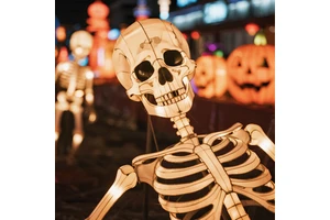 Spooky Lifelike Handmade Ghost Lantern Waterproof Durable Festival Lantern Steel Silk Cloth Outdoor Halloween Yard Decoration