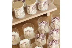 Matti's Custom Cute Candles Scented Bear Daisy Floral Fragrance Flower And Pink Bear Candles For Baptism Souvenir Birthday Gift