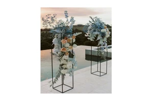 Superior Quality Customized Black Wedding Centerpieces & Table Decorations Standard Design in Bulk Sizes