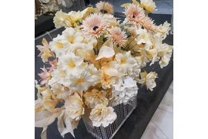 Wedding Bride and Groom Artificial Silk Table Decoration Flowers with Hydrangeas/Roses and Romantic Design