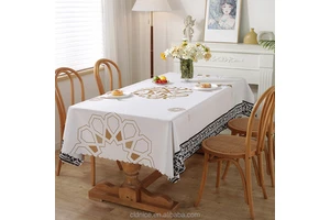 Nice Eid Mubarak Ramadan Kareem Decorations Polyester Table Cover Moon Star Tablecloth Muslim Party Supplies Gift Set OEM/ODM