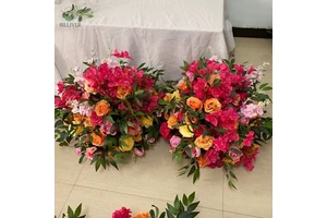 Bespoke Luxury Floral Artificial Flowers Runner Wedding Flower Row Arrangement Flower Ball for Wedding Table Decor Centerpieces