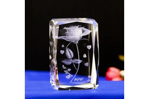 Wholesale Customize Rose Flowers 3d Laser Crystal Wedding Favors