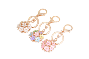 Luxury Vintage Cartoon Daisy Flowers Keychain 3D Metal Embossing Printing Rhinestone Purse Charm Pendant Xmas Gift for Women