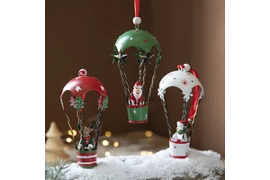 Christmas Tree Ornaments Christmas Decorations Iron Art Christmas Hot Air Balloon Parachute Pendant for Home Holiday Party