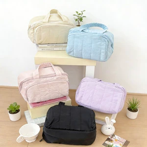 Large Capacity Fashion 5 Colors Nylon Makeup Bag with Zipper Design Eco-Friendly Multi-Compartment Storage for Skincare