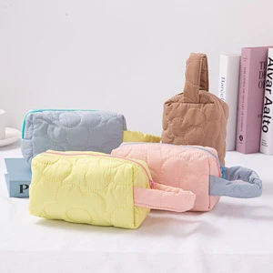 Women Large Capacity Cosmetic Storage Bag High-end Portable Makeup Bag with Handle Travel Toiletry Organizer Pouch