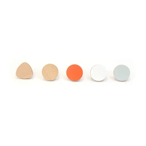 Modern Design Storage Rack Multi Color Durable Hat and Coat Hanger Exquisite Wooden Wall Mounted Clothes Rack