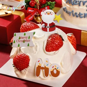 Wholesale in Stock Food Safe 3D Santa Claus Figurine Sugar Cake Topper Decor Christmas Baking Edible Cake Decoration Supplies