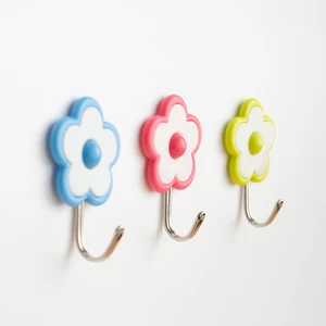Four Sets Creative Colorful Flower Design Plastic Waterproof Sticky Nail-Free Strong Adhesive Hook for Bedroom Living Room Decor