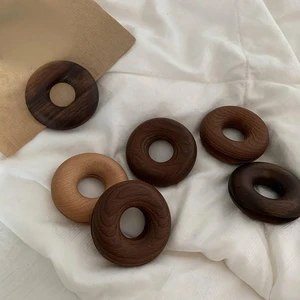 Clips for Food Bags Coffee Bags Clamp Cute Donut Shape Food Storage Clip Best quality Natural Acacia Wood crafts At Good Price