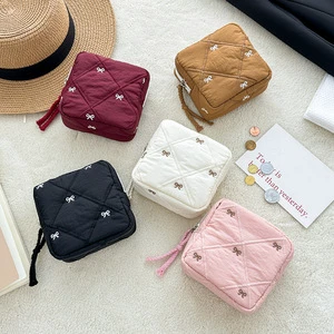 New Quilted Bow Mini Makeup Bag Cute Zipper Pouch Portable Travel Toiletry Organizer Soft Fabric Cosmetic Case for Lipstick