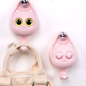 Creative New Single-Tier Owl Wall Hook Cute Blinking Plastic Bathroom Decoration with Adhesive Hook