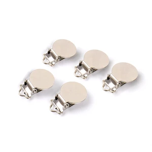 2026 Factory Price 13mm Round Metal Hook Pacifier Suspender Clips for Jacket Clothes Accessories