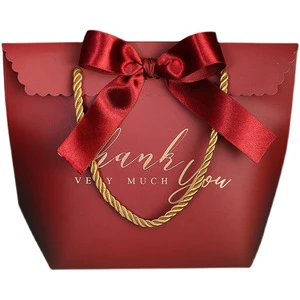 Custom Logo Wedding Favors Chocolate Party Supplies Giveaway Craft Paperboard Packaging Bags Ribbon Handle for Wedding Gifts