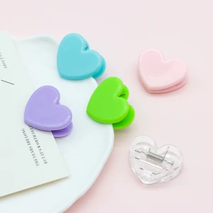 Heart Shaped Plastic Binder Clip 3CM Valentine's Day Sealing Clip for Stationery Accessories with Custom Logo