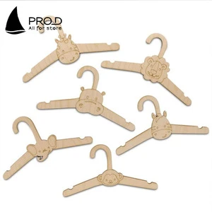 Creative Cartoon Animal Design, Wooden Baby and Children's Wardrobe Hanger