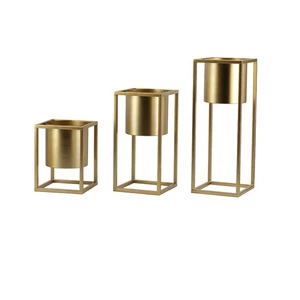 Gold Metal Iron Flower Pots Garden Shelf For Flower Planter Stand Set Corner Pot Rack Metal Rectangle Plant Stand