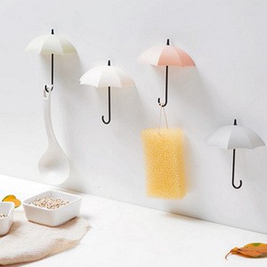 Creative Cute Plastic Small Hook Door Key Holder Kitchen Bathroom Decoration No Trace Adhesive Umbrella Hook 3 Hooks Wall