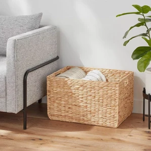 Water Hyacinth Woven Storage Basket Multi-functional Natural Color Handmade for Kitchen and Bedding Use
