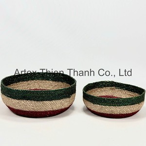 Elegant Braided Natural Seagrass Basket Handmade Woven Storage Organizer for Living Room Home Decor OEM Made in Vietnam