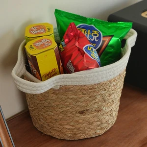 Best-selling Creative Reed-woven Round Large-capacity Storage Basket for Miscellaneous Items, Snacks, Toys