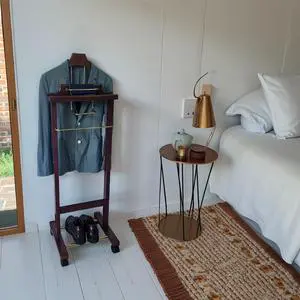 Hotel Wood Coat Rack Hanger with Shoe Rack for Hallway/Dressing Room Luggage & Clothes Valet Storage