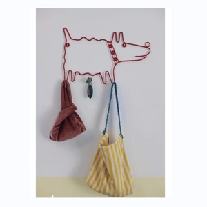 China Factory Decorative Creative Modern Dog Shaped Wall Mounted Metal Wire Hooks Rack Display for Entryway Living Room Hote Sal