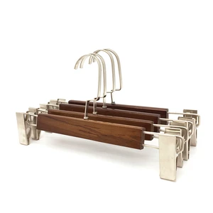Premium Retro Color Wooden Trouser Clips Customizable With Logo Size Suitable For Clothing Stores And Home Wardrobes.