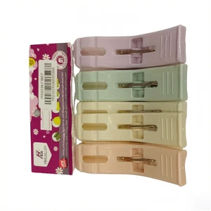 XH Factory Wholesale Clothespins for Home Use, Plastic Clothes Clips for Drying Clothes, Non-marking Balcony Clothespins,