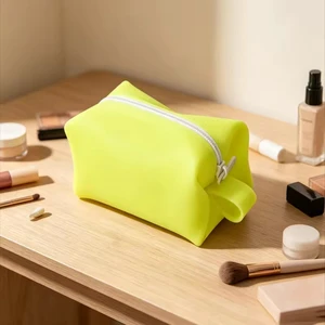Waterproof Eco-Friendly Reusable Silicone Foldable Lightweight Multifunction Portable Durable Toiletry Bag Factory Price