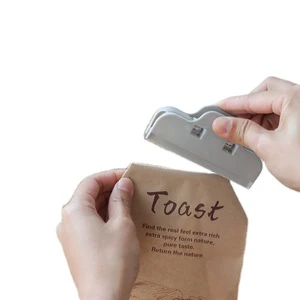 Unionpromo Plastic ABS Eco-Friendly Food Bag Clip Seal Pour Storage Bag Clip Coffee Bag Clip 3 Colors 10x5cm