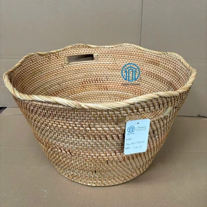 Handwoven Round Rattan Storage Basket BIns With Handles Handwoven Natural Design Sustainable Organizer Basket Wholesale Bulk