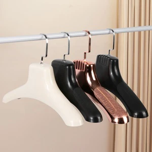 Luxury Custom Logo Plastic Hanger Widen Shoulders Lightweight Saving Modern Design for Winter Suit Coat Living Room Bag Storage