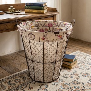 Modern Iron Woven Wire Basket with Handles Metal Storage Bin for Household Items Kitchen Bathroom Living Room Organization