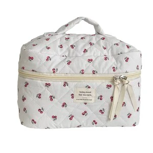 Lovely Quilted Cosmetic Bag Floral Home Office Stationery Pouch Portable Large Capacity Travel Toiletry Storage Bag Daily