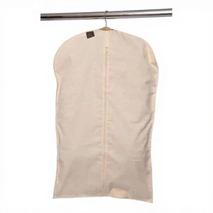 Source Factory Wholesale Beige Cotton Dustproof Garment Bag Zipper Closure Modern Simplicity Style for Clothing Storage for Hot