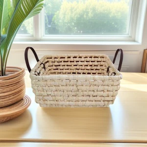 Batch of Ready-to-use Home Decoration Pure Hand-woven Straw Baskets for Storage