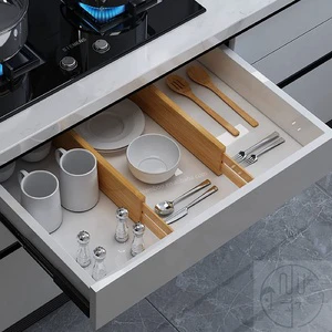 Chenzhu Hot Selling Bamboo Drawer Divider Organizer With Adjustable Spring Built-in For Kitchen Bathroom Wardrobe For Food Tools