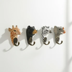 Wooden Handicrafts Creative Animal Shaped Giraffe Bear Zebra Elephant Hook Wall Decoration Hook Clothes Hangers Key Holders