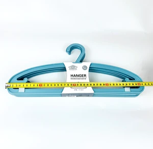 Wholesale Durable Creative Non-Slip Adult Clothes PP Plastic Hanger Mini Hook Adult Clothing Bathroom Flexible Multifunction